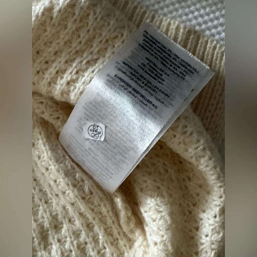 Women’s Vero Moda oversized beige knitted‎ turtleneck sweater size large - Picture 6 of 10